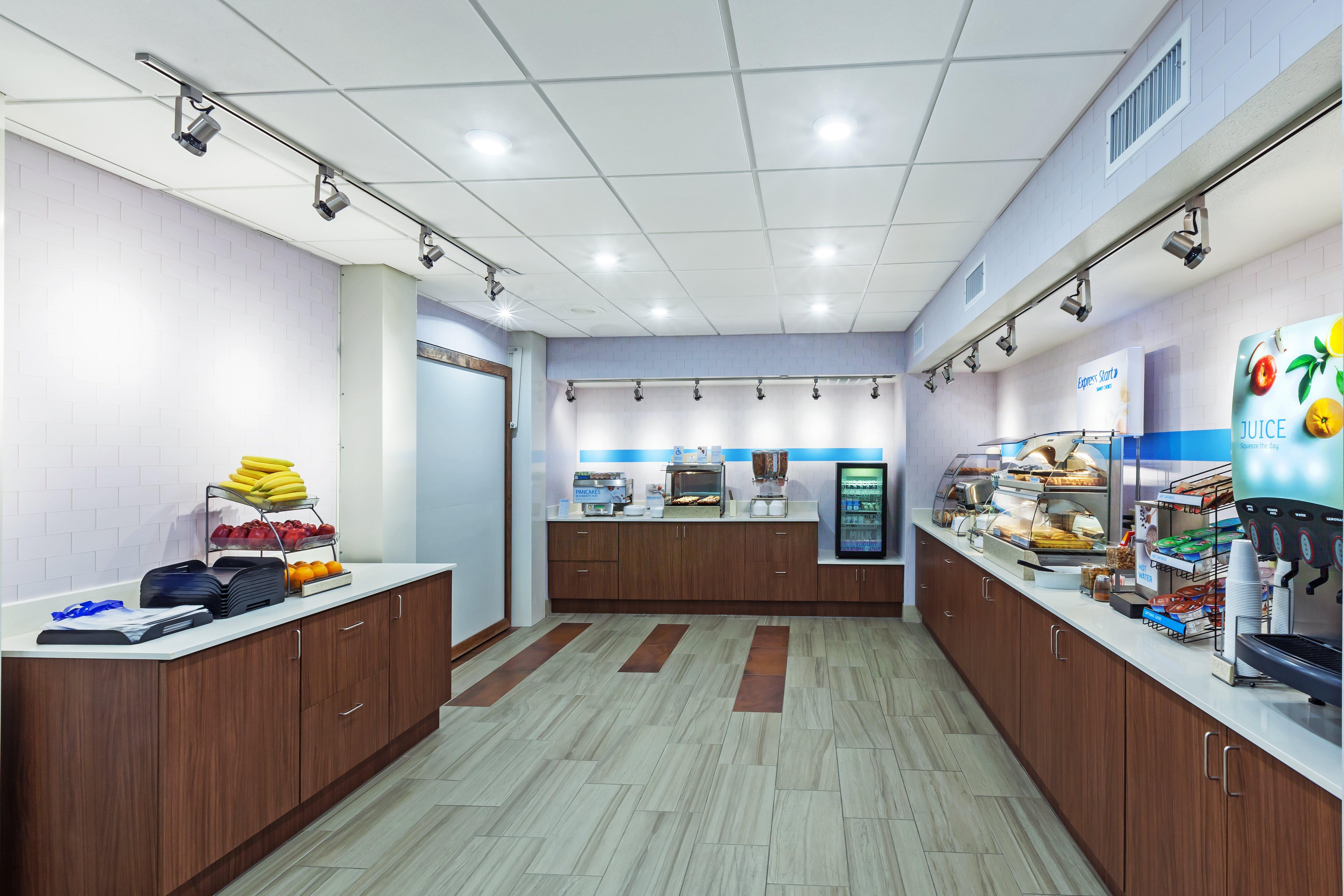 Holiday Inn Express Hotel & Suites Dallas Lewisville By Ihg Exterior foto