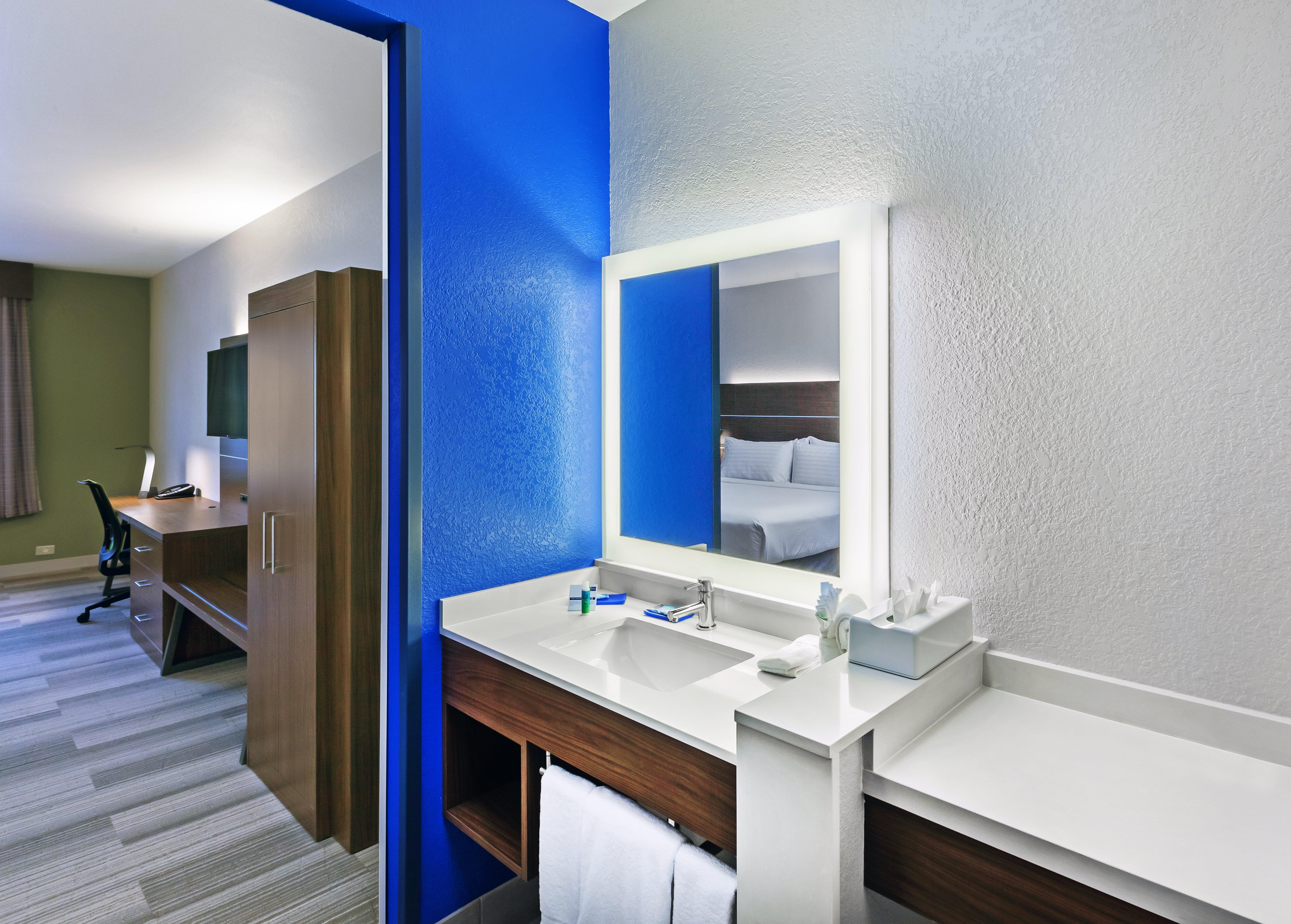Holiday Inn Express Hotel & Suites Dallas Lewisville By Ihg Exterior foto